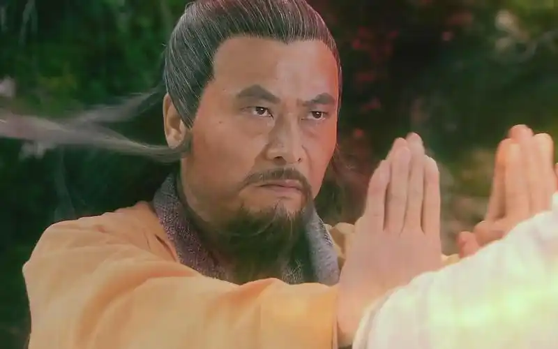 巅峰时期的裘千仞,是否能跻身五绝,看金轮法王的表现就懂了