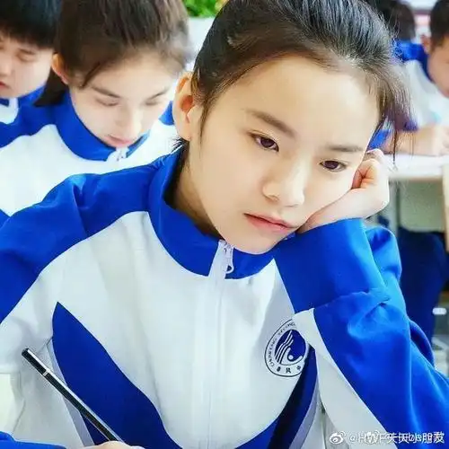 希生日快乐9894打开新页任俊彰关注3小时候的李庚希也太可爱吧,尤