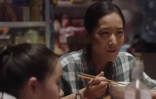 电视剧小舍得米桃妈妈扮演者柳珊剧照图片