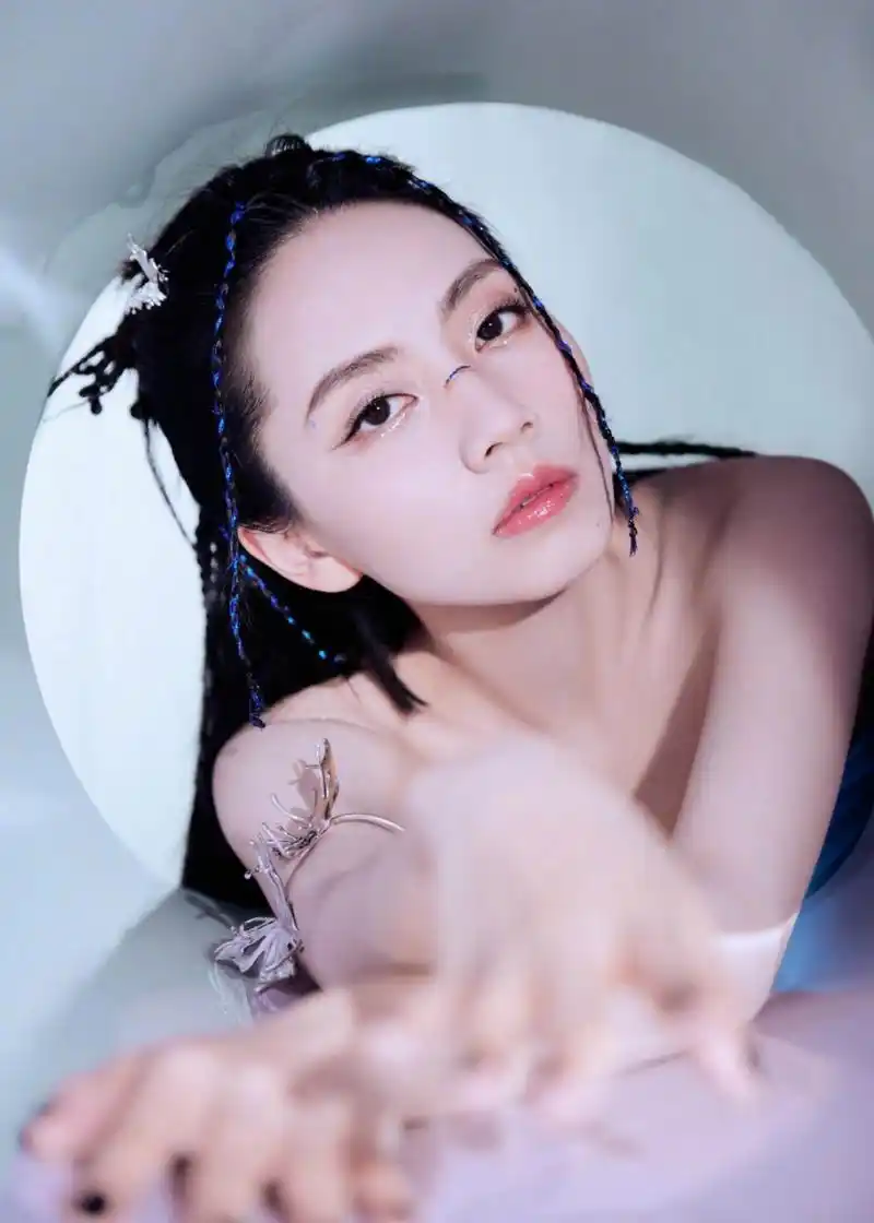 港风大美女刘惜君