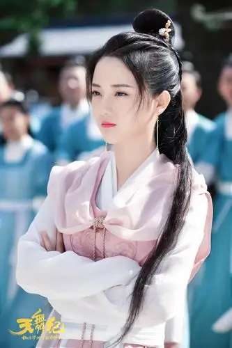 马倩倩《天舞纪》翩然开播 "人间水蜜桃"备受追捧__凤凰网