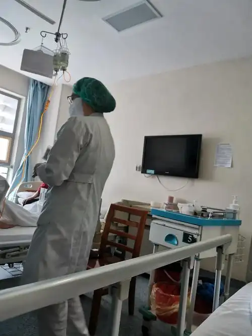 疫情未退住院难