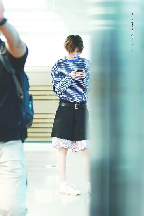 夏天就是要清凉露腿  #蔡徐坤小香风