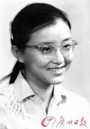 杨澜:事业家庭犹如走钢丝 40岁人生才刚刚开始