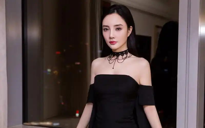 美女明星李小璐图片高清桌面电脑壁纸