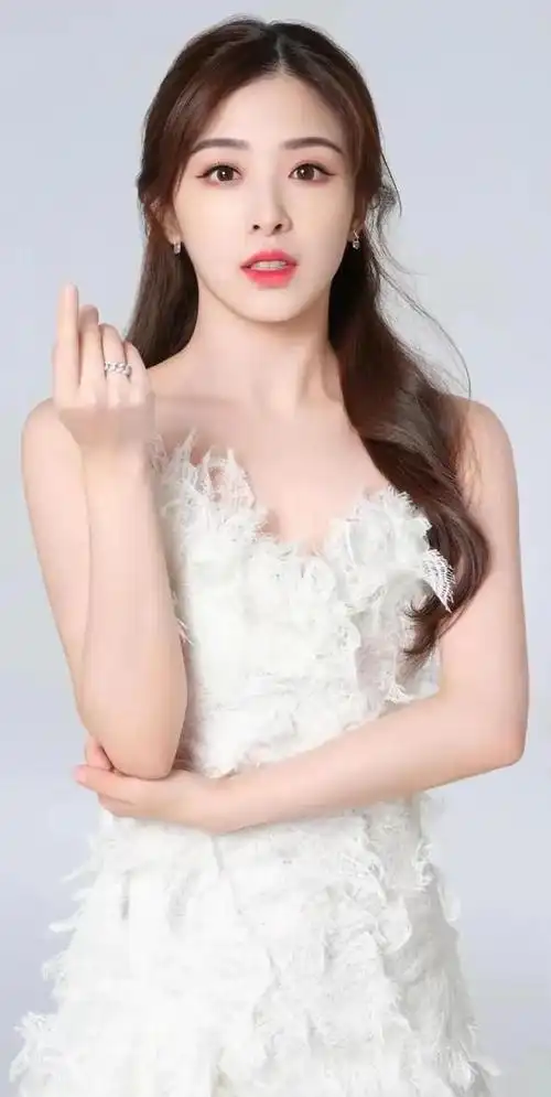 张含韵高清大图!_高清图集_新浪网