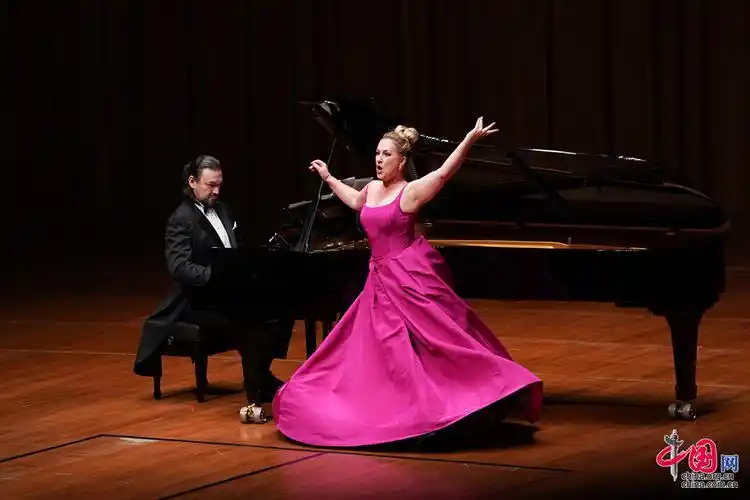 女高音戴安娜61达姆娆震撼唱响国家大剧院婀娜高音展顶级花腔魅力