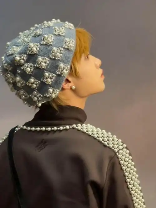 黄明昊|杂志|名品_新浪新闻