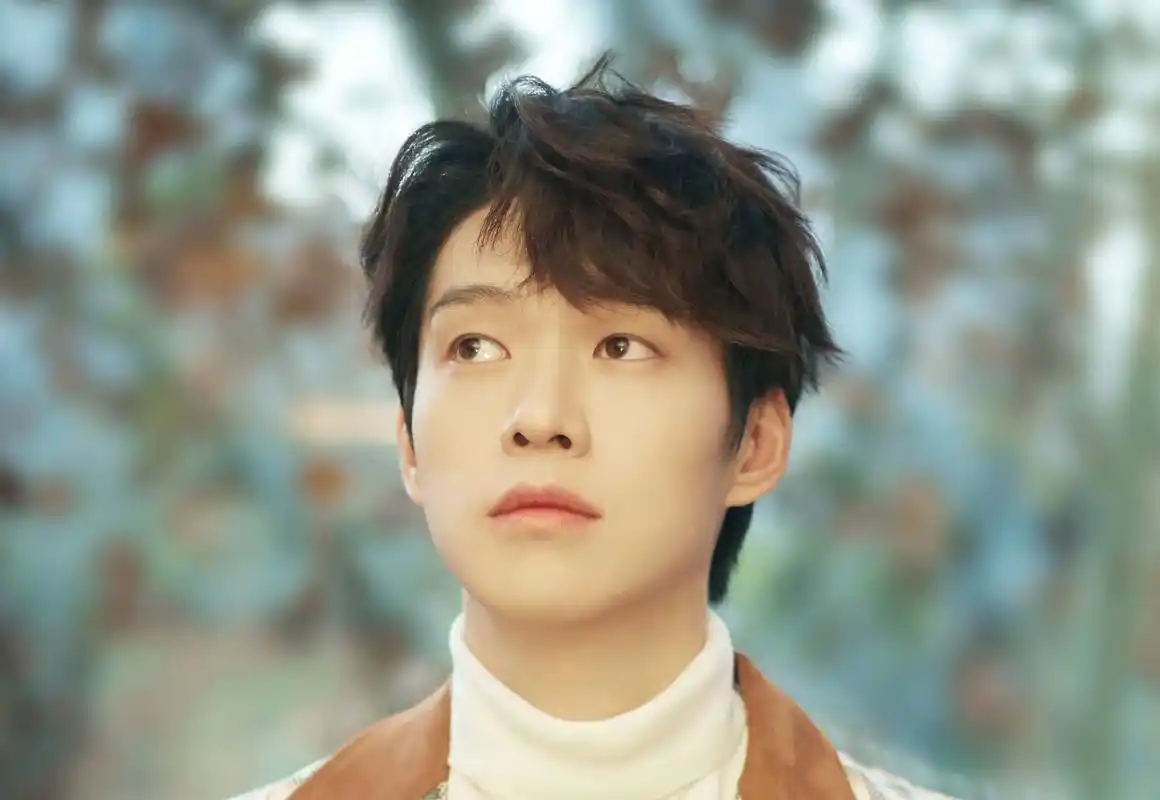 王源魏大勋因翻栏杆相继道歉,但是粉丝却不开心了