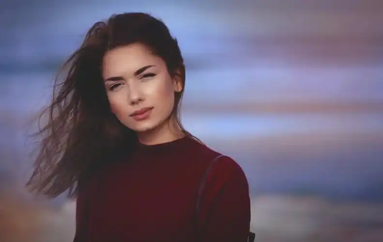 收藏 关键词:微笑的外国美女图片下载,时尚女性,美女模特,欧美女性