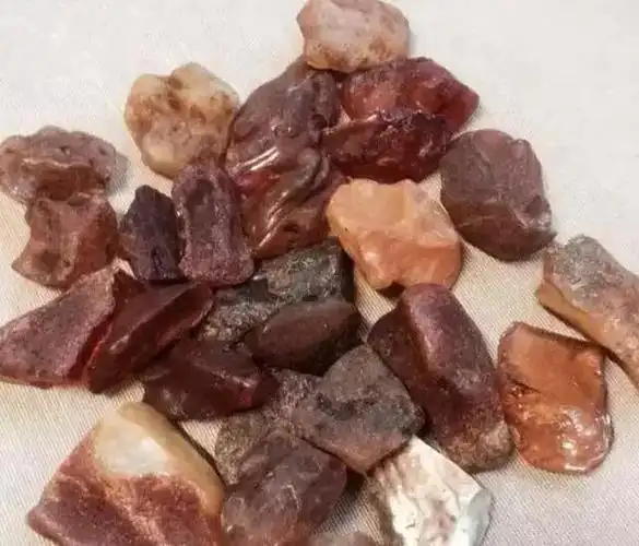 小心别买到最坑爹的假蜜蜡:马丽散