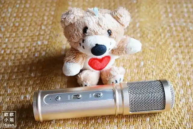 k歌神器【eager i-smart 行动式ktv麦克风】随身携带超迷你size!