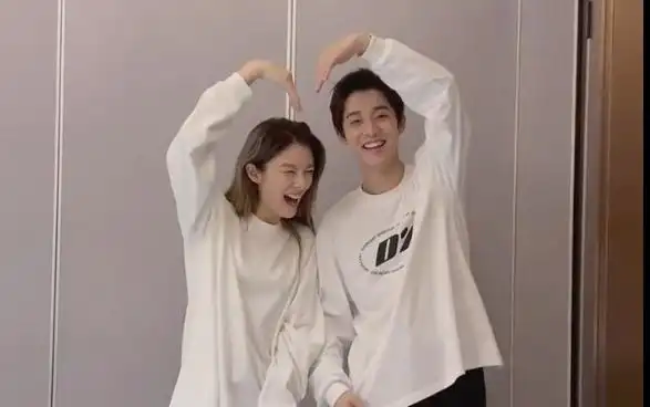 吴宇恒傅菁营业啦!剧中姐弟cp磕到了!