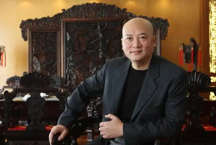 p>迟重瑞,1952年12月23日生于北京,中国内地男演员,商人,毕业于 a