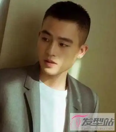 男士短发板寸发型干练帅气展现男人味