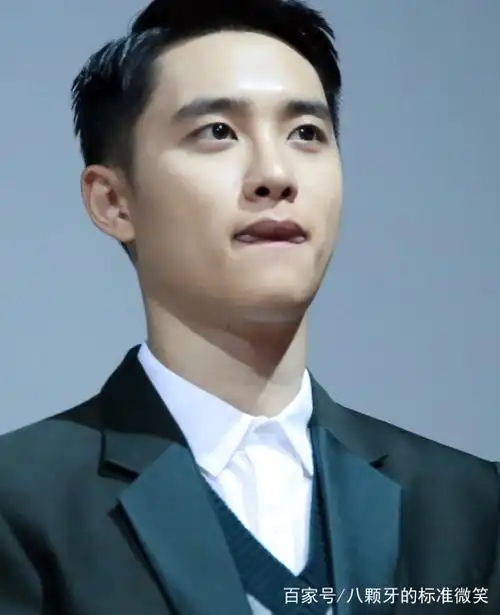 可爱又帅气的男孩都暻秀,喜欢他干干净净的笑容,如沐阳光