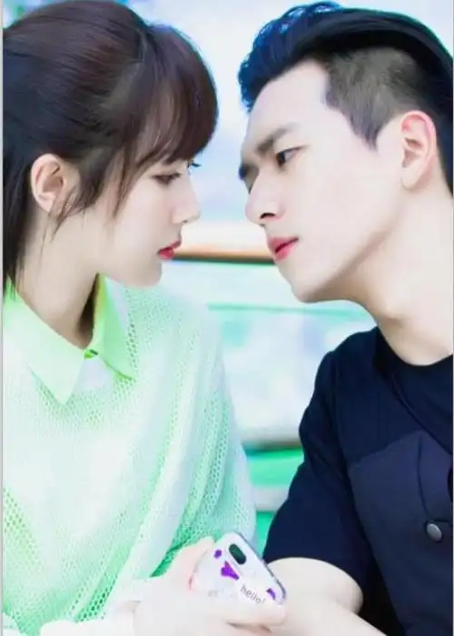 亲爱的热爱的李现为杨紫咬嘴(亲爱的热爱的播出后)(2)