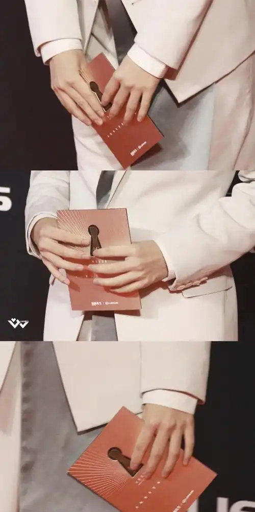 「tfboys」「新闻」200527 王俊凯手的局部特写,指骨分明or细腻白嫩