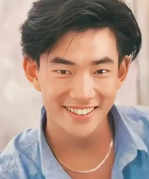 22年前被救助的女孩现身演唱会,任贤齐遭质疑!