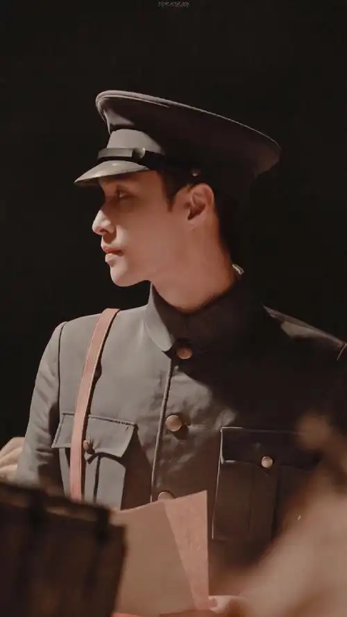 张艺兴理想照耀中国##张艺兴军装造型