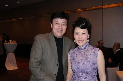 图吕继宏此时此刻实力派之声民族男高音将唱响兵之歌