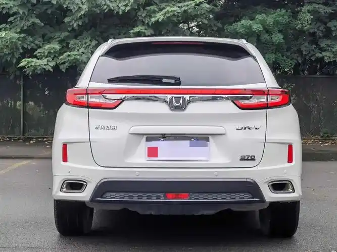 本田冠道urv 370尊贵版 15.98万元 车型:越野车  - 抖音