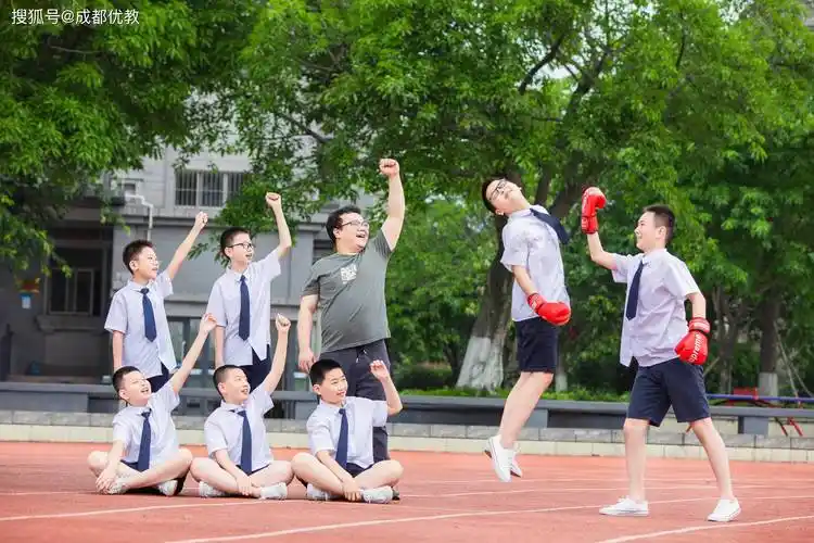 致青春!成都中小学最美毕业照惊艳来袭,谁是你心中的c位?