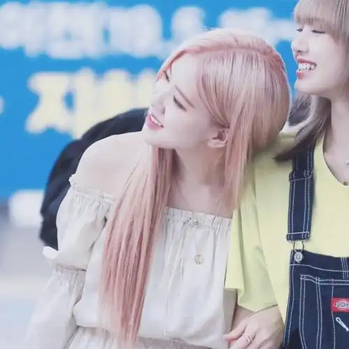 jenniejisoorosélisa情头自截by沈漪