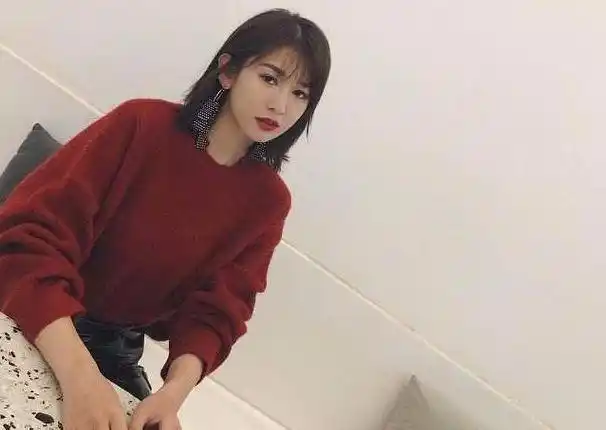 李易峰杨幂秘密结婚怀孕领证与湾湾跨年恋爱本人现在终于出手