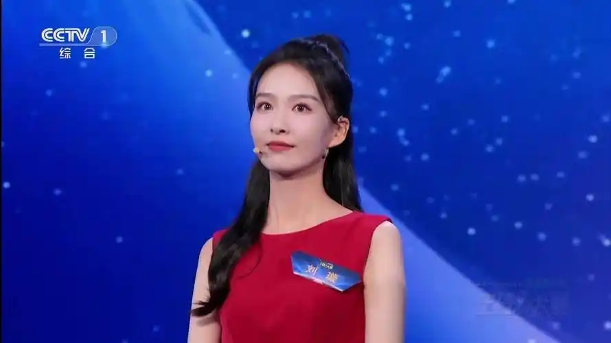 央视主持人大赛30强选手百花齐放呈现六大规律两大群体最吃香