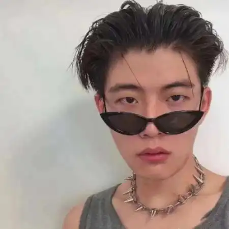 80后成熟帅哥微信头像高清