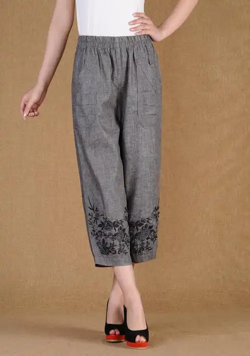 俪璟 夏装中老年妈妈装七分裤松紧腰绣花宽松棉麻休闲裤 浅灰 5xl