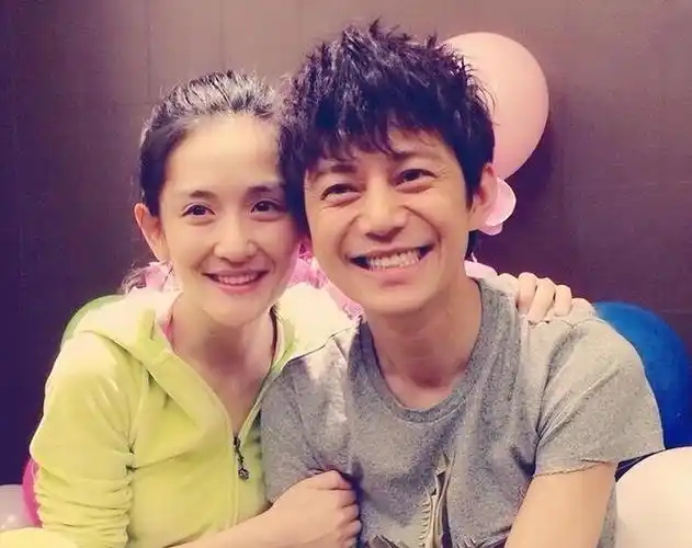 谢娜:与刘烨同居6年,为何最后选择分道扬镳,能共苦不能同甘?