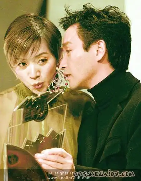 此情此景不再有——张国荣和梅艳芳珍贵合影