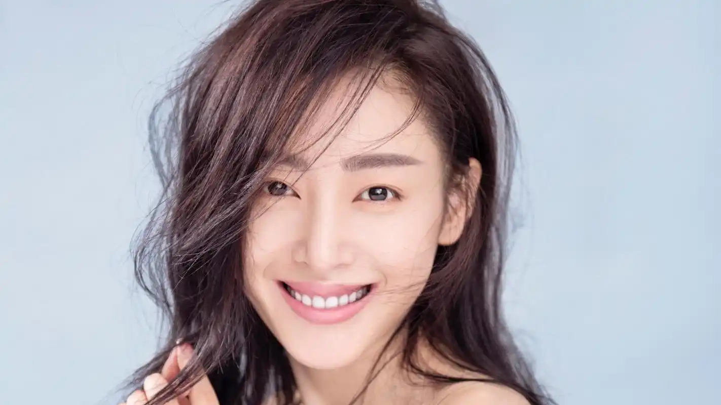 美女明星张天爱时尚写真桌面壁纸下载