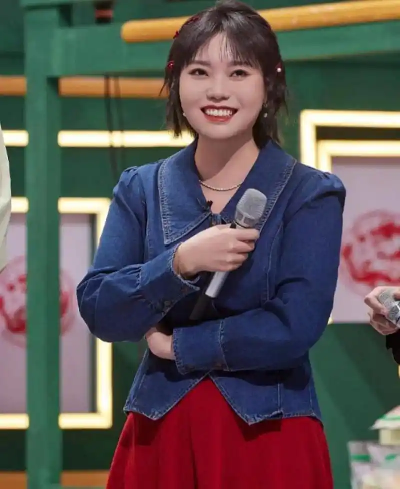 李雪琴北大才女.