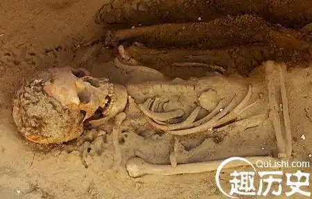 金沙遗址7座古墓尸骨竟然历2500年仍血红