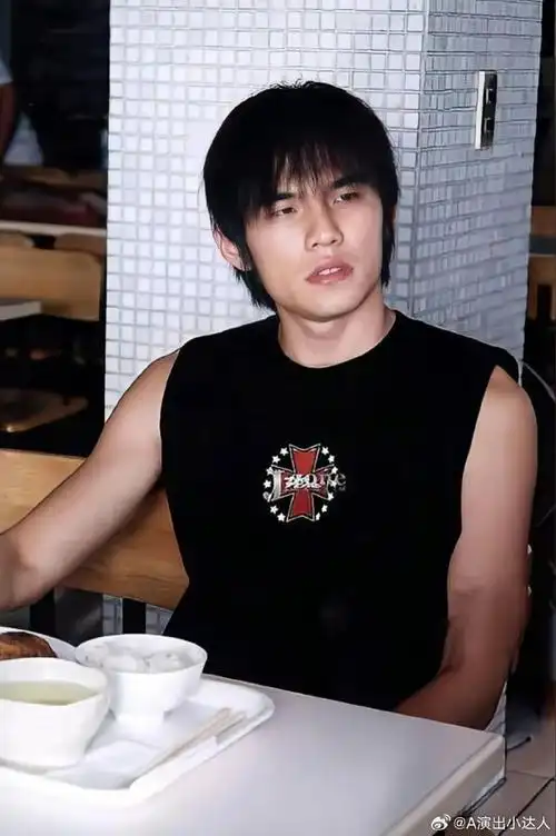 周杰伦超话颜值巅峰期的周杰伦,你们爱了吗?