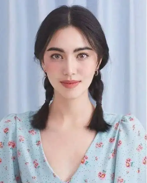 各种混血妹子,你觉得哪个最美?