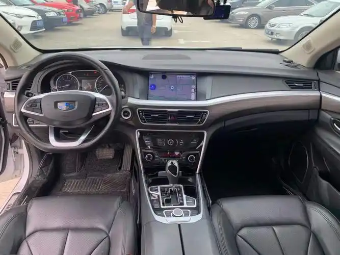 【广州】2018年10月 吉利 博瑞 2018款 1.8t 舒适智领版 手自一体