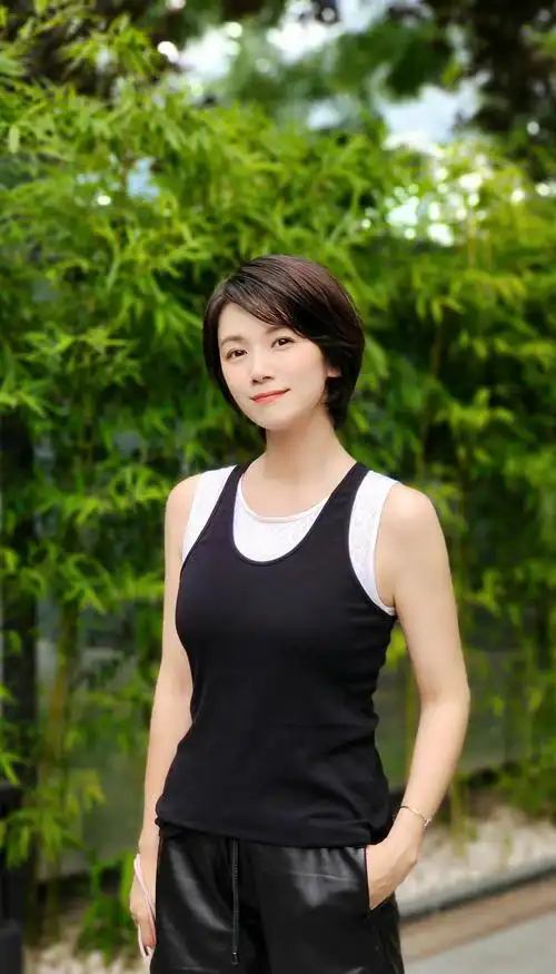 曹曦文绝美壁纸|壁纸|曹曦|曹曦文_手机网易网