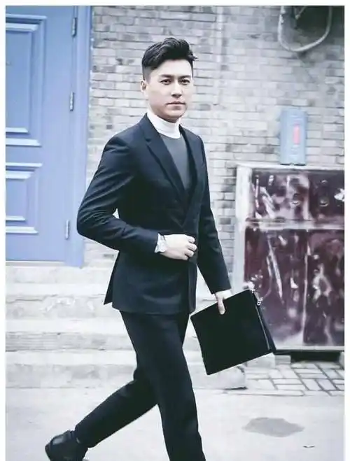 靳东家基因太强大,外甥帅过靳东_儿子_睫毛_网友