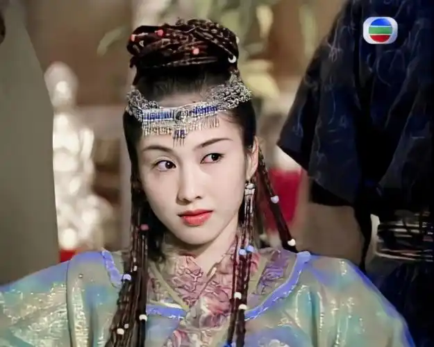 黎姿在倚天屠龙记中饰演的赵敏真的灵动活泼