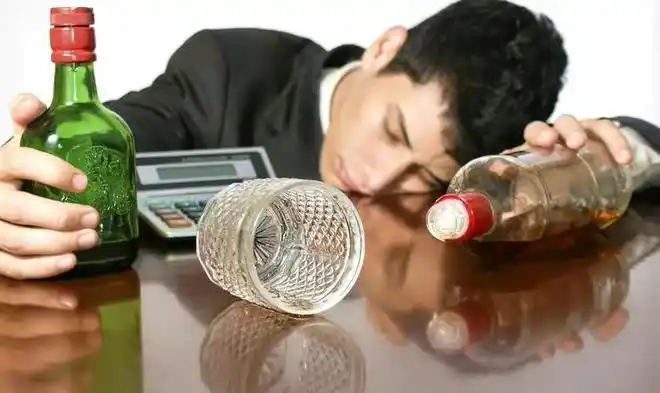 男人喝酒时的3大丑样但凡沾上1个都不招人喜欢早知早预防