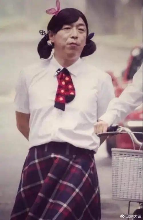 男扮女装有多夸张?张卫健马天宇好美,胡歌霍建华简直放飞自我