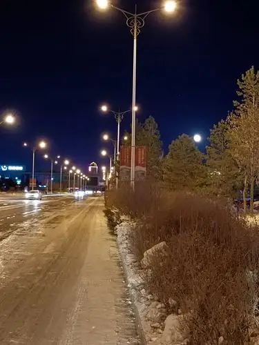 寂静的夜里,五彩斑斓!