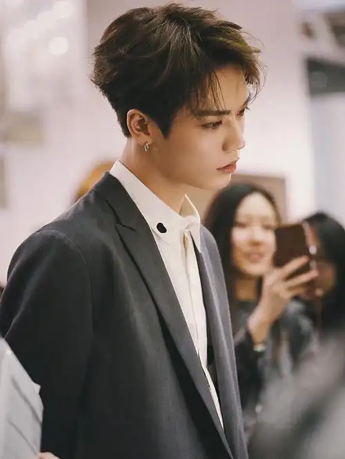 专属你的侧颜杀林彦俊_圈子-新氧美容整形