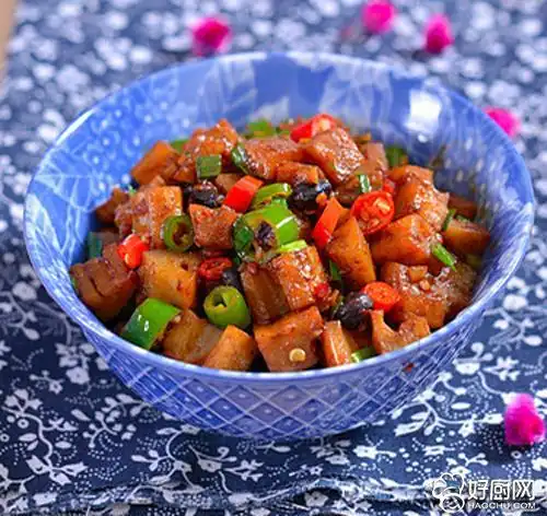 开胃下饭菜 豆豉辣椒炒藕丁