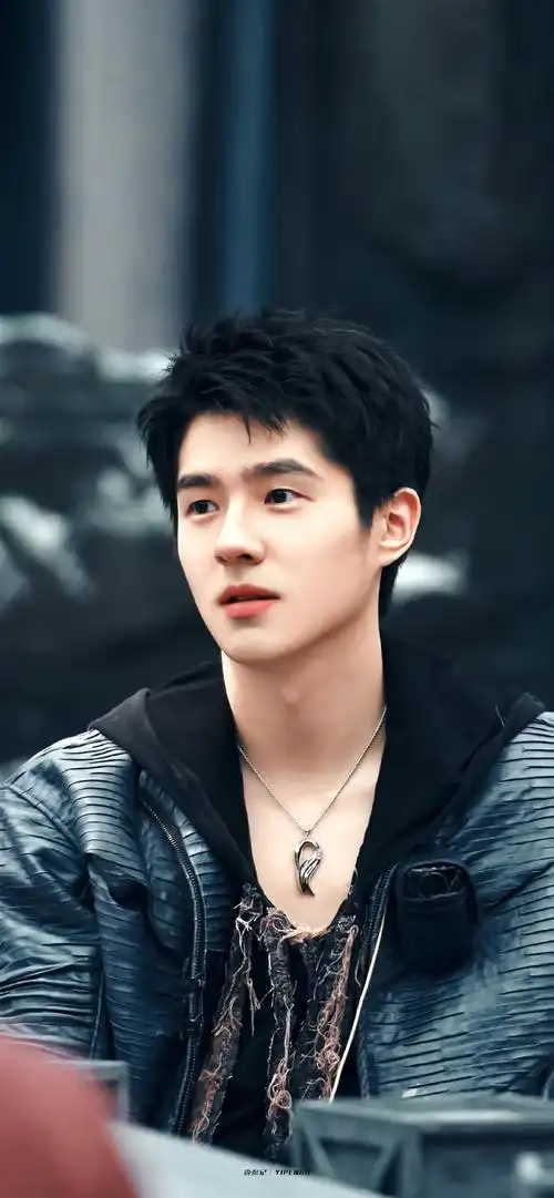 刘昊然 · 𝙏𝙪𝙧𝙗𝙤