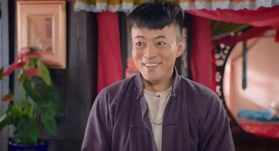 《丁大命》首轮上黄金档,收视力压《王牌部队》,天